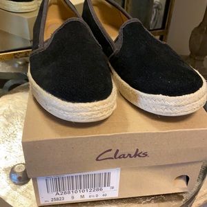 Clarks size 9 black perforated black suede loafers / espadrille slip ons